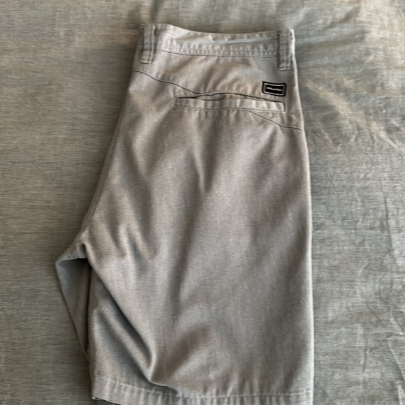 Volcom shorts - Picture 3 of 4